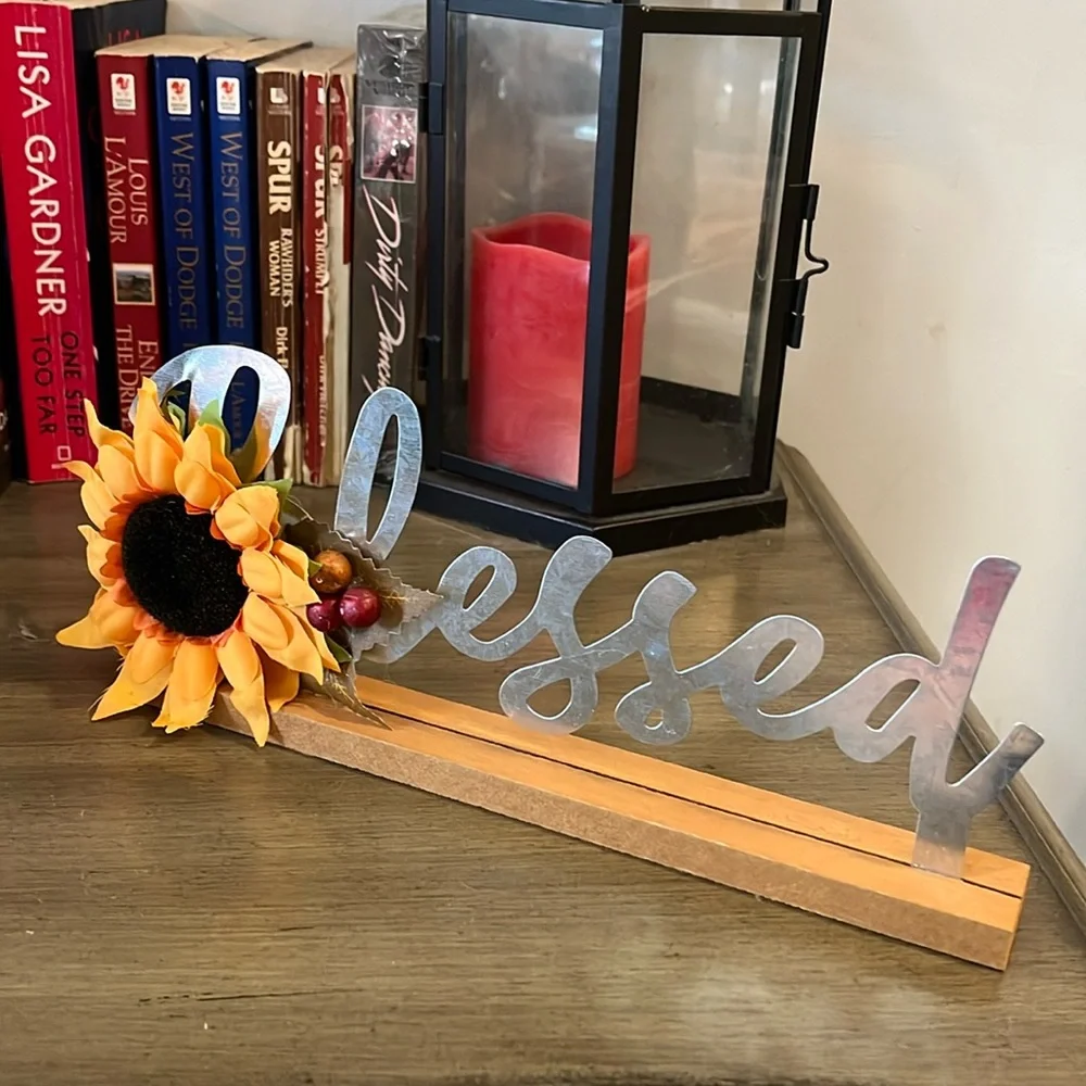 MIDWOOD BRANDS METAL ON WOOD BLESSED ACCENT HOME DECOR WITH SUNFLOWER DETAIL